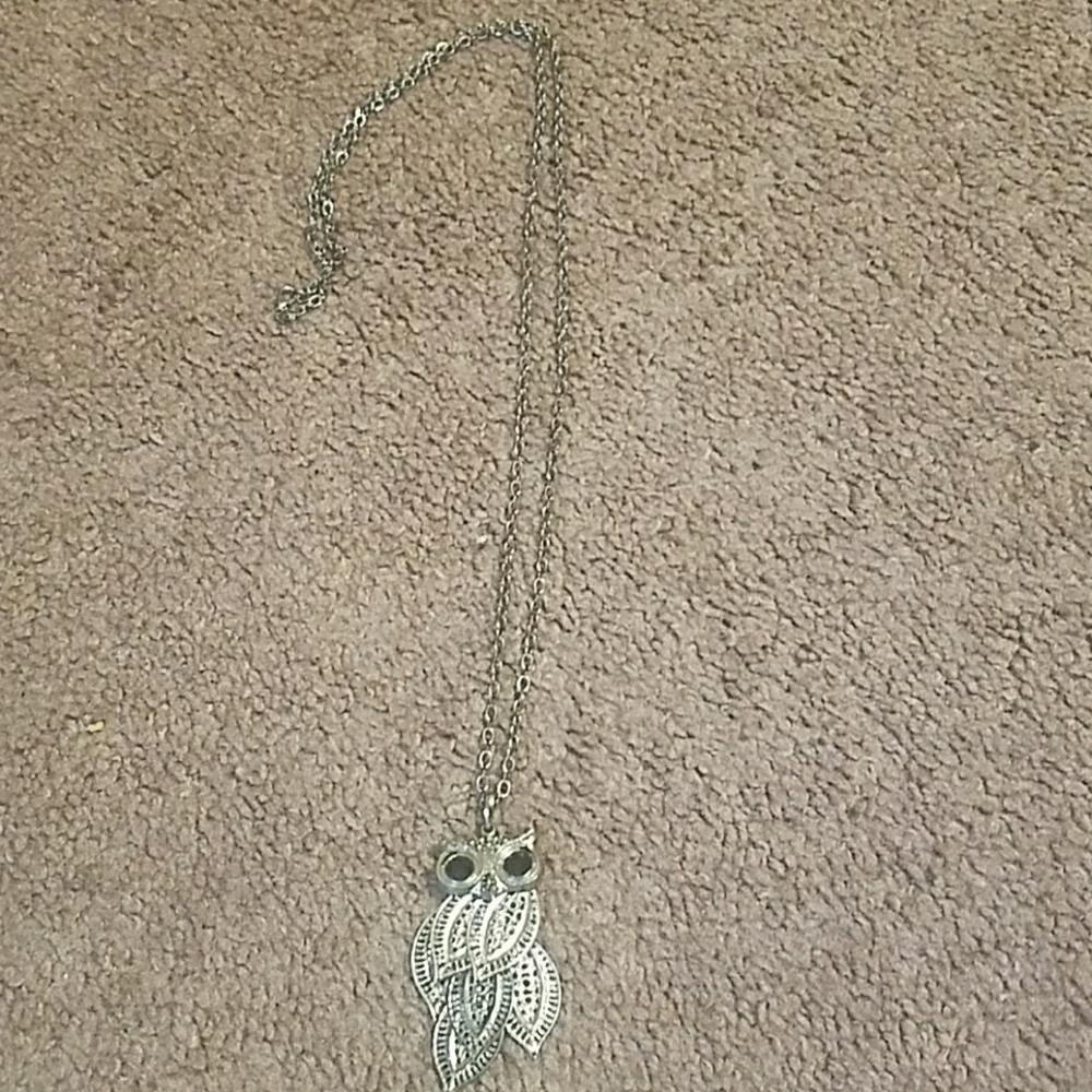 FREE WITH NEXT PURCHASE Owl necklace